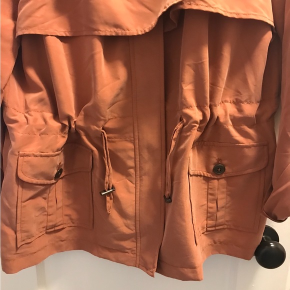 WOMEN’S LIGHTWEIGHT JACKET - Picture 2 of 9